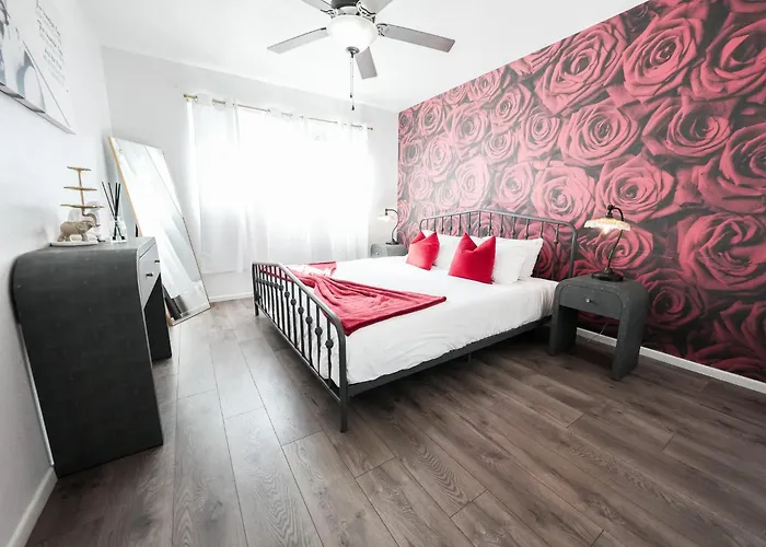 Old Town Resort, Pool, Game Room, Sleeps 12