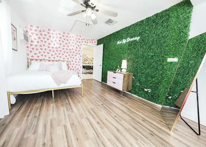 Villa Old Town Resort, Pool, Game Room, Sleeps 12 *