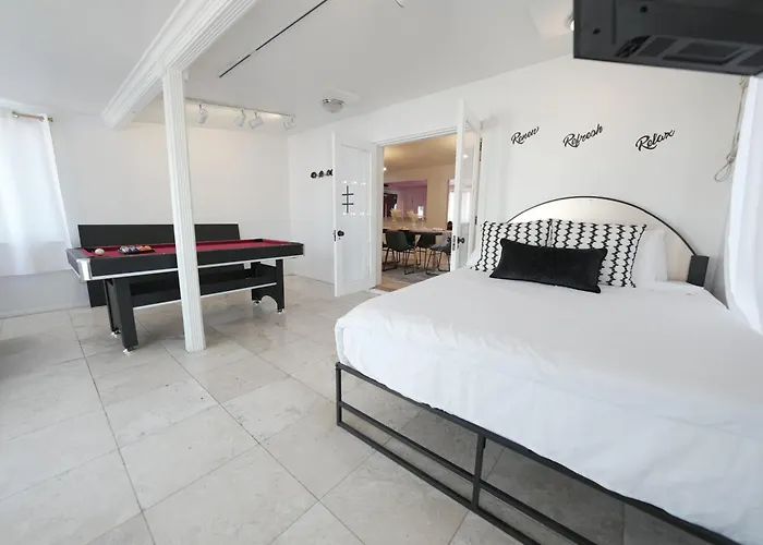 Villa Old Town Resort, Pool, Game Room, Sleeps 12 *